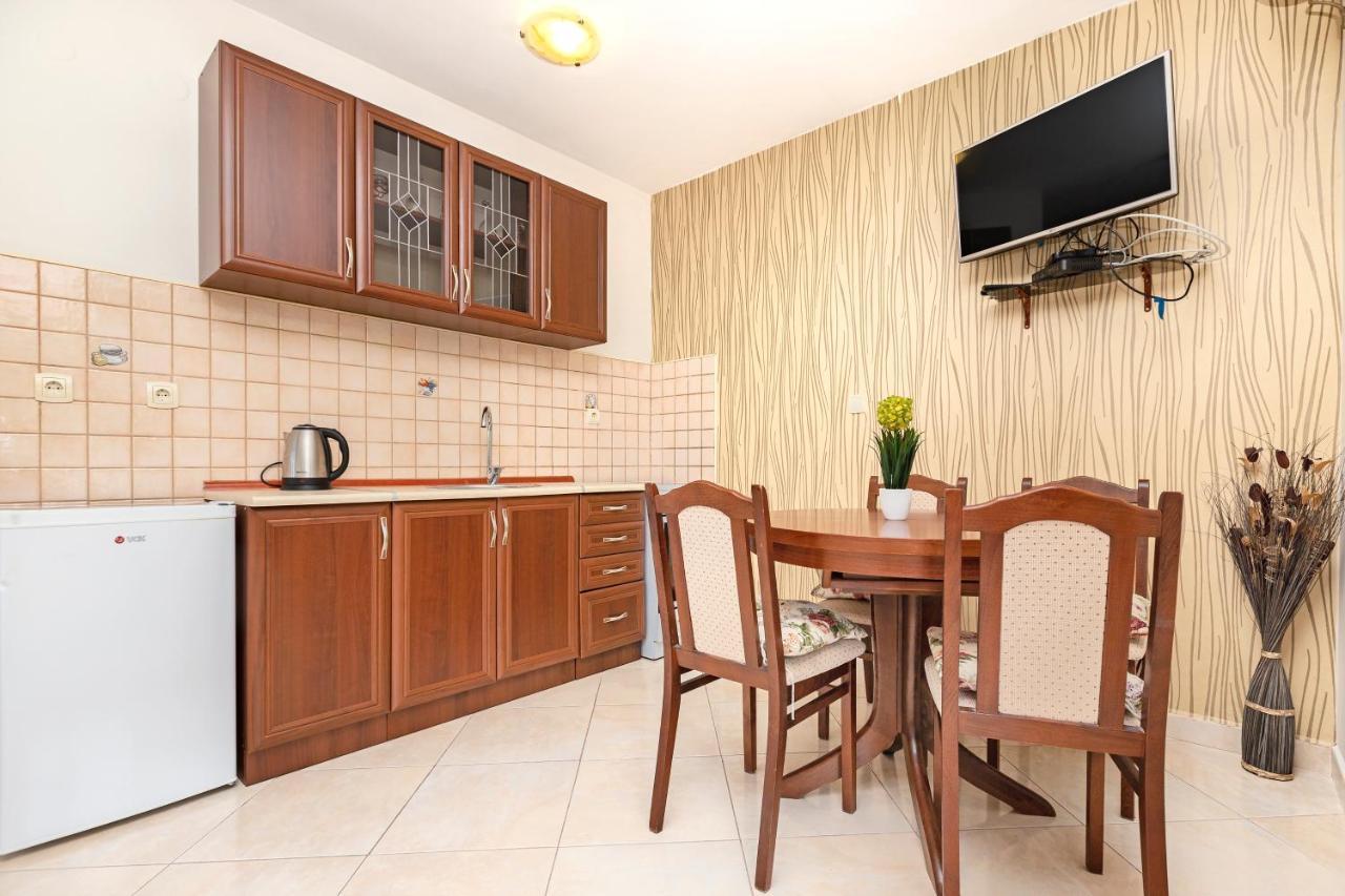 Apartments Donkovic Cattaro Esterno foto
