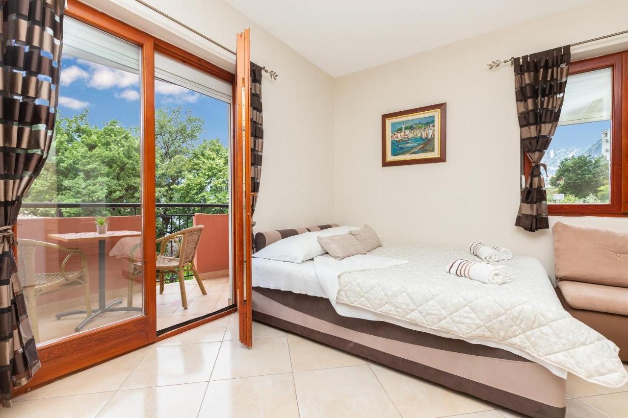 Apartments Donkovic Cattaro Esterno foto