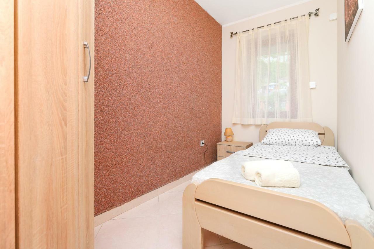 Apartments Donkovic Cattaro Esterno foto